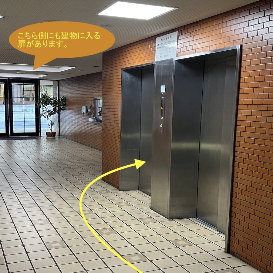大型エレベーター